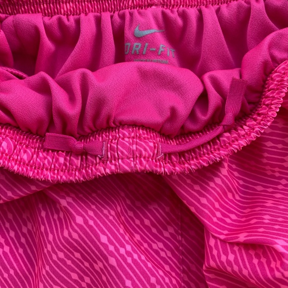 Nike shorts GUC - Picture 4 of 7